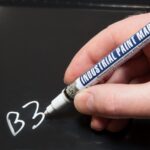lakmarker met fijne 1-mm punt van